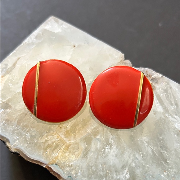 Chic Vintage Red and Gold Statement Button Earrings, For Pierces Ears - Picture 1 of 8
